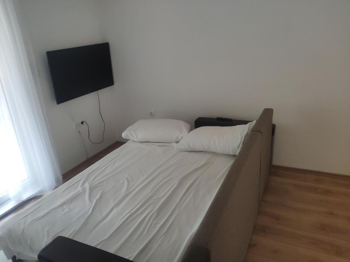 Apartment Tome Biograd na Moru Kültér fotó